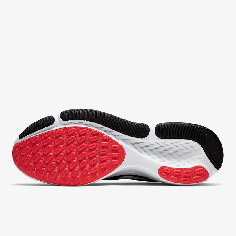 SEPATU LARI NIKE React Miler