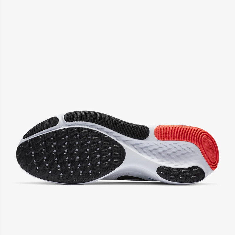 SEPATU LARI NIKE React Miler