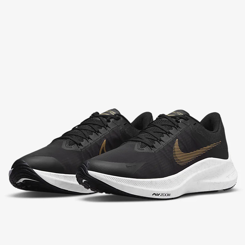 SEPATU LARI NIKE Winflo 8