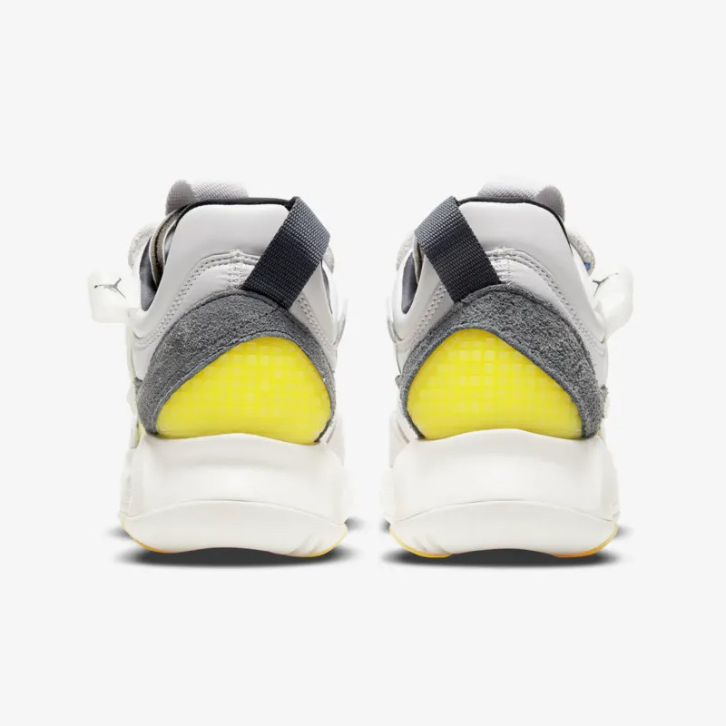 SEPATU BASKET AIR JORDAN Wmns MA2 Lunar Launch