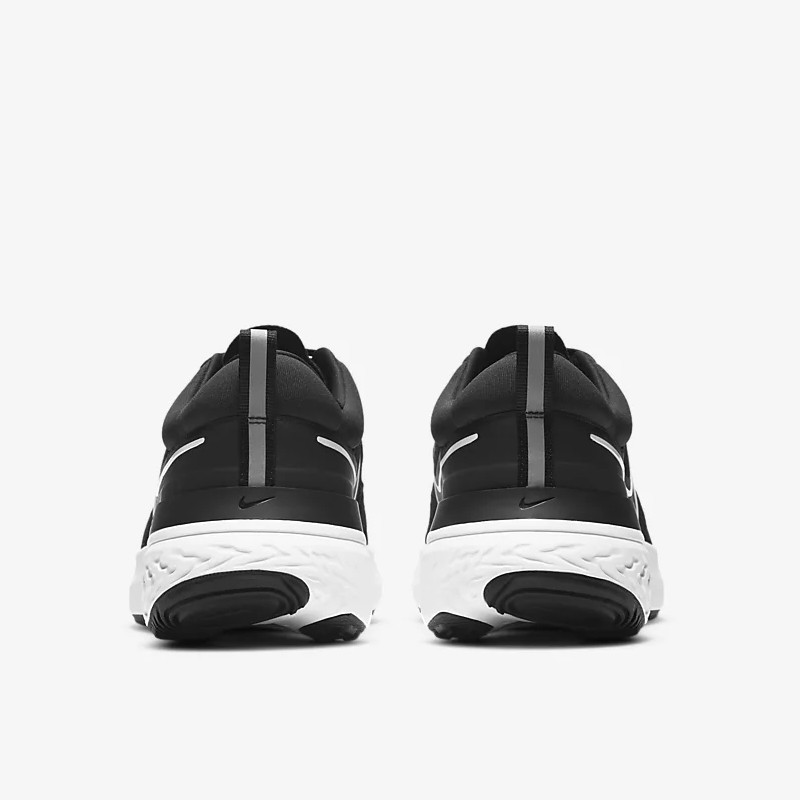 SEPATU LARI NIKE React Miler 2