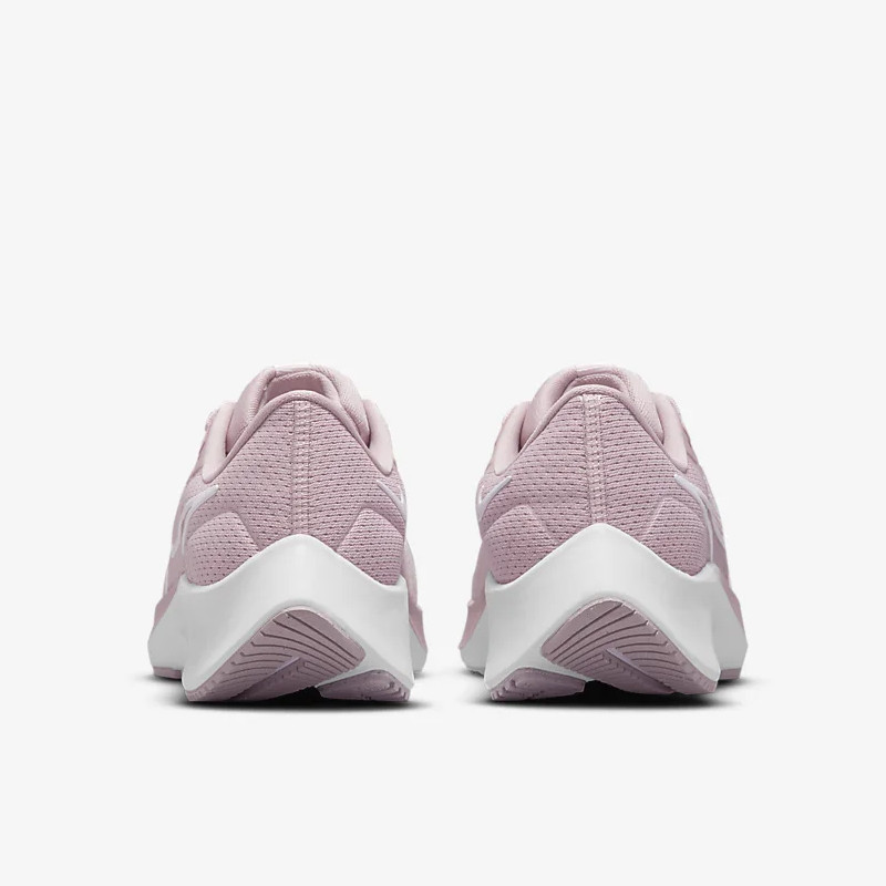 SEPATU LARI NIKE Wmns Air Zoom Pegasus 38