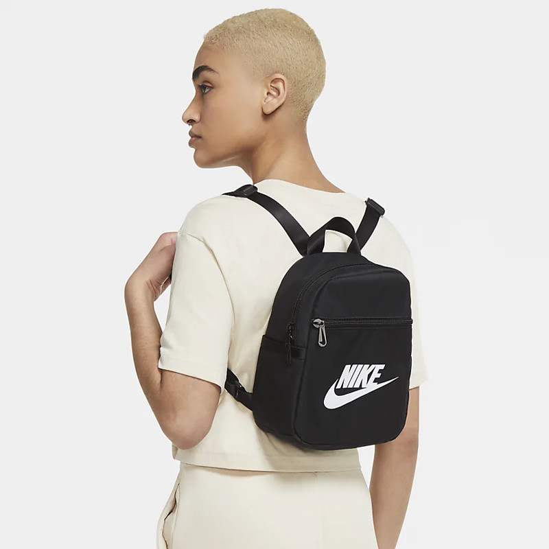 TAS SNEAKERS NIKE Wmns Futura 365 Mini Backpack