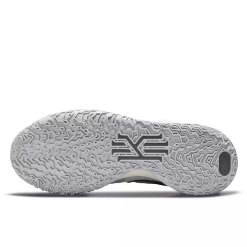SEPATU BASKET NIKE Kyrie Low 4 EP