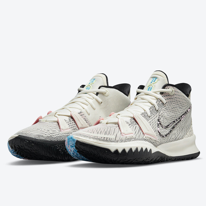 SEPATU BASKET NIKE Kyrie 7 EP