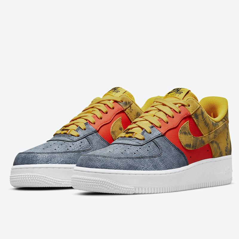 SEPATU SNEAKERS NIKE AIR FORCE 1 '07 LV8