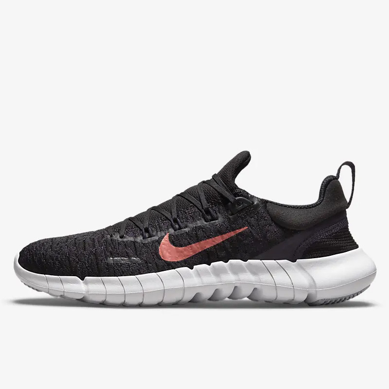 SEPATU LARI NIKE Wmns Free Run 5.0