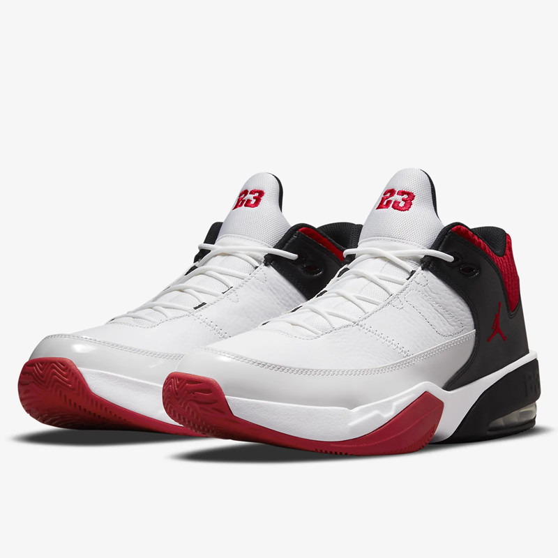 SEPATU BASKET AIR JORDAN Max Aura 3