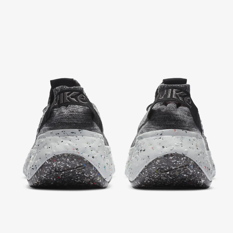 SEPATU SNEAKERS NIKE Space Hippie 04