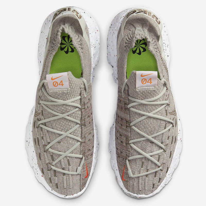 SEPATU SNEAKERS NIKE Space Hippie 04
