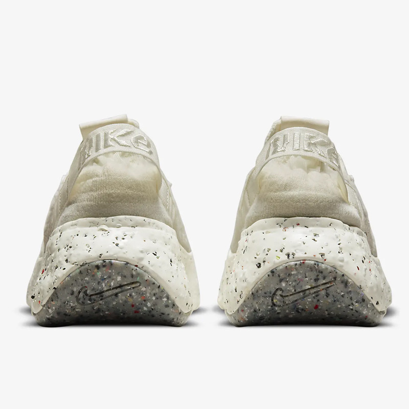 SEPATU SNEAKERS NIKE Space Hippie 04