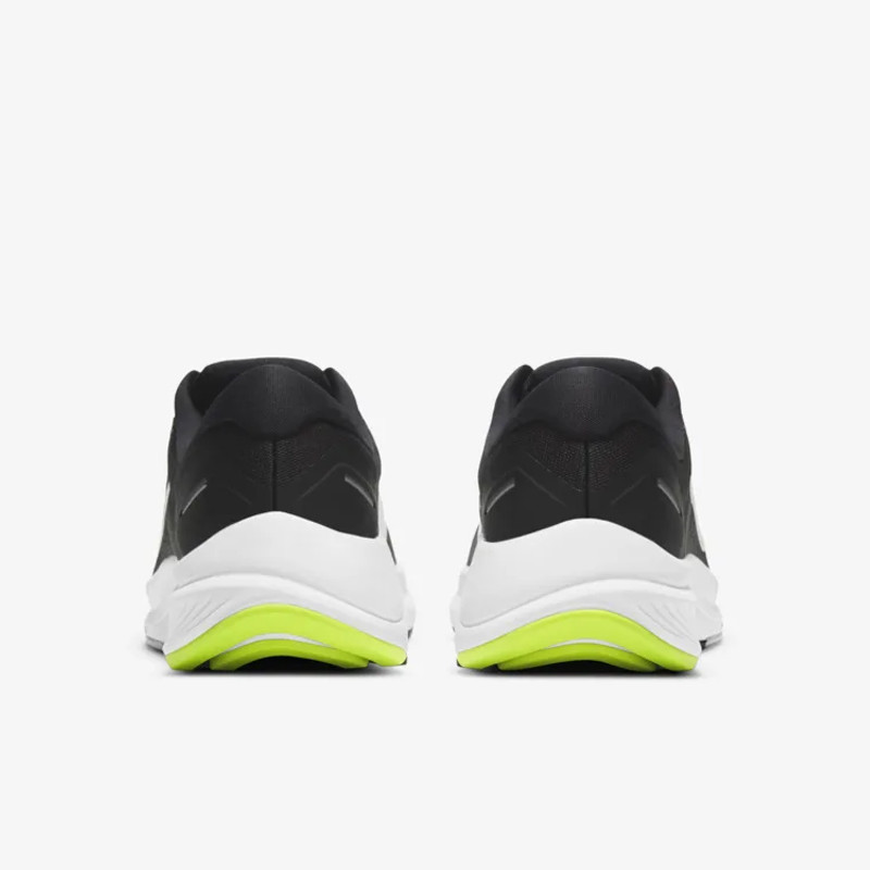 SEPATU LARI NIKE Air Zoom Structure 23