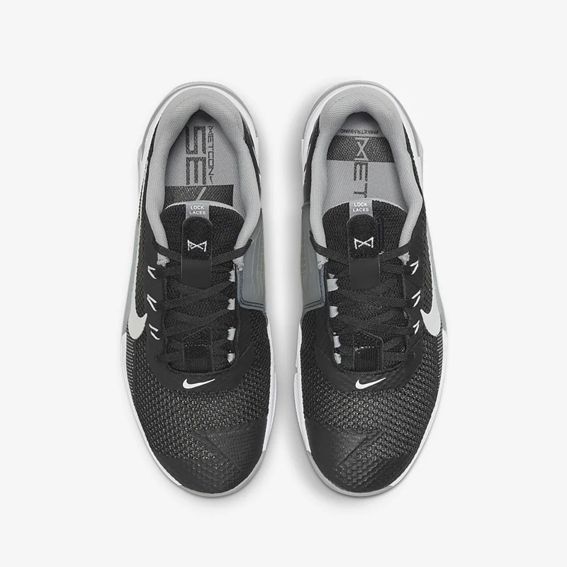 SEPATU TRAINING NIKE Metcon 7