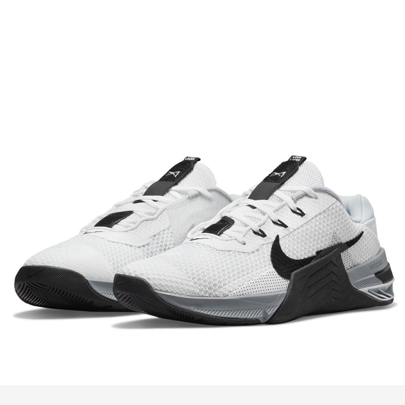 SEPATU TRAINING NIKE Metcon 7