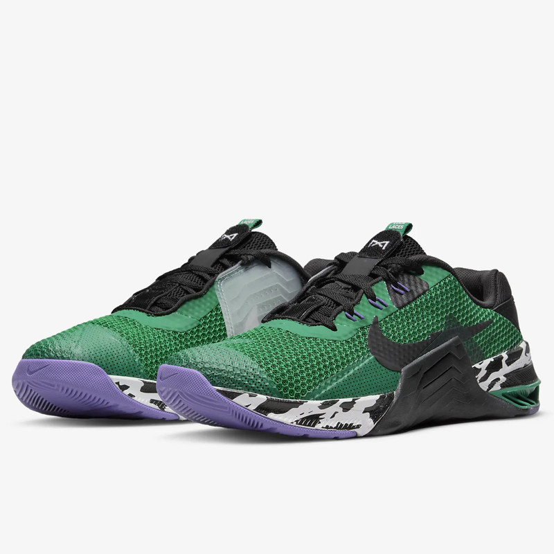 SEPATU TRAINING NIKE Metcon 7