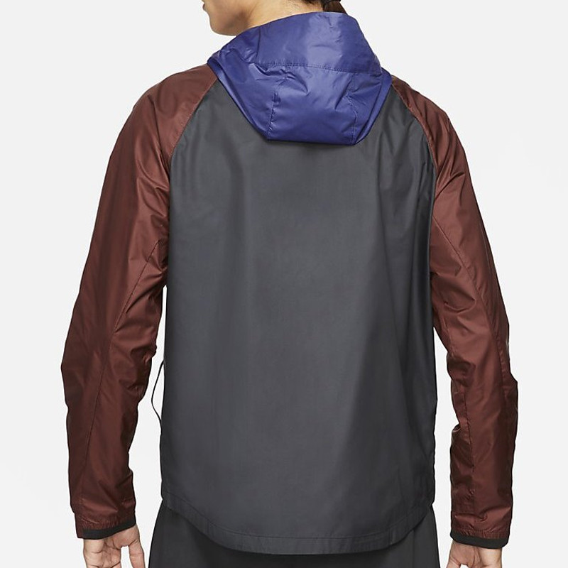 BAJU TRAIL NIKE Windrunner Jacket