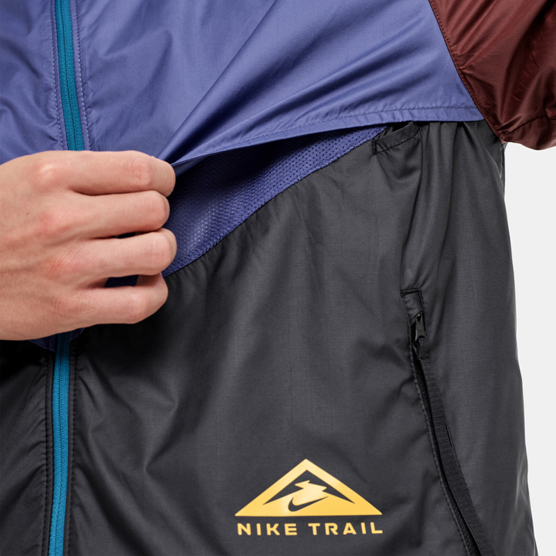 BAJU TRAIL NIKE Windrunner Jacket