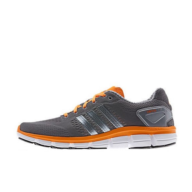 SEPATU LARI ADIDAS CC Ride