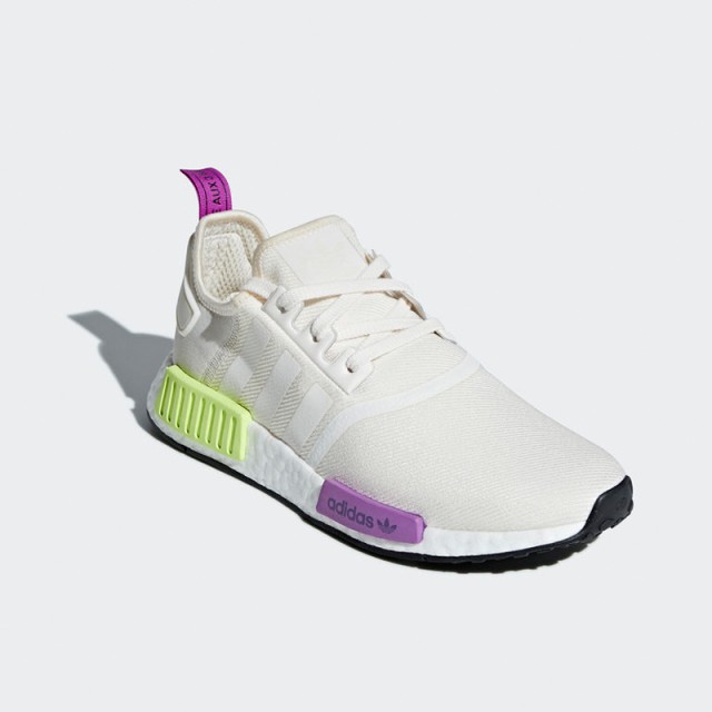 SEPATU SNEAKERS ADIDAS NMD R1