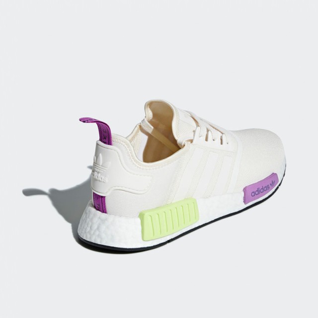 SEPATU SNEAKERS ADIDAS NMD R1