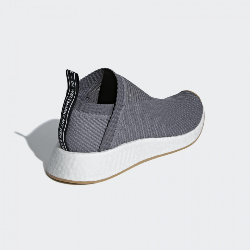 SEPATU SNEAKERS ADIDAS NMD CS2 Primeknit