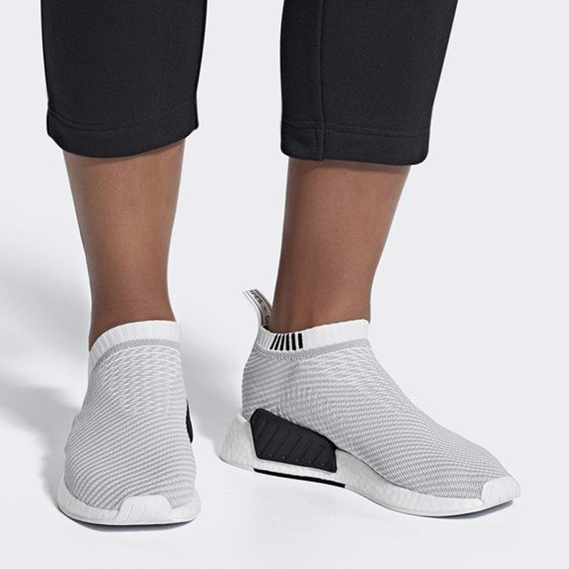 SEPATU SNEAKERS ADIDAS NMD CS2 Primeknit