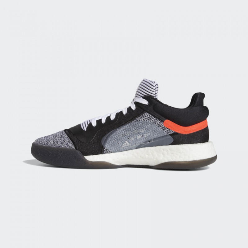 SEPATU BASKET ADIDAS Marquee Boost Low
