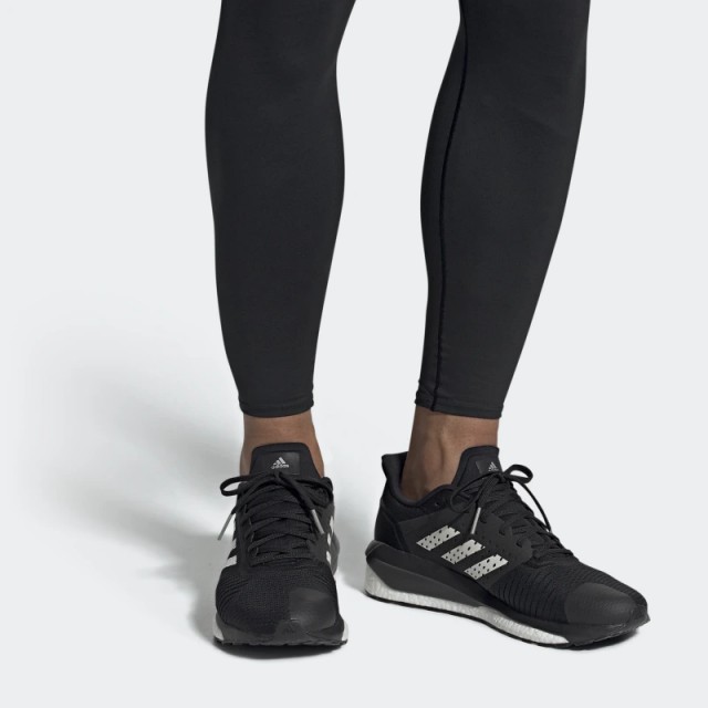 SEPATU LARI ADIDAS Solar Drive St