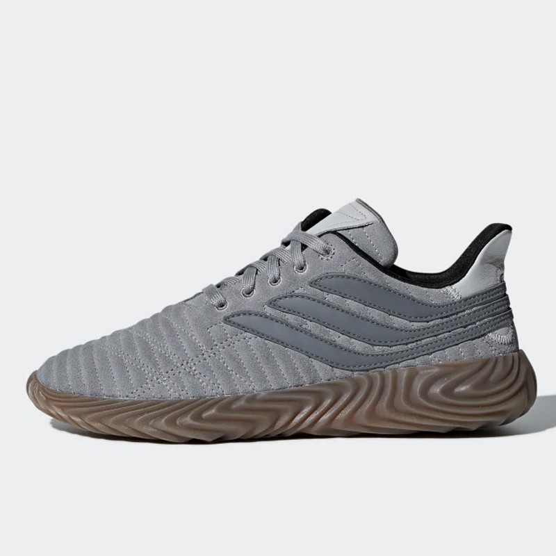 SEPATU SNEAKERS ADIDAS Sobakov
