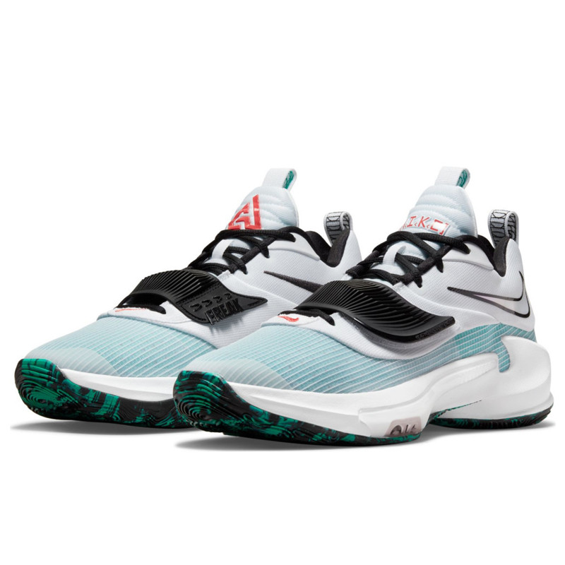 SEPATU BASKET NIKE Zoom Freak 3
