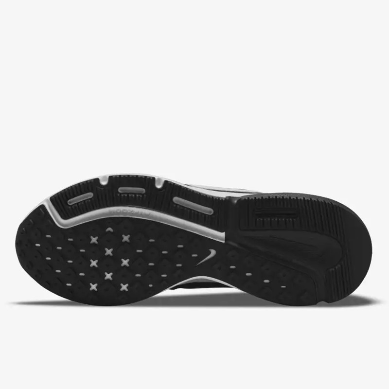 SEPATU LARI NIKE Zoom Prevail