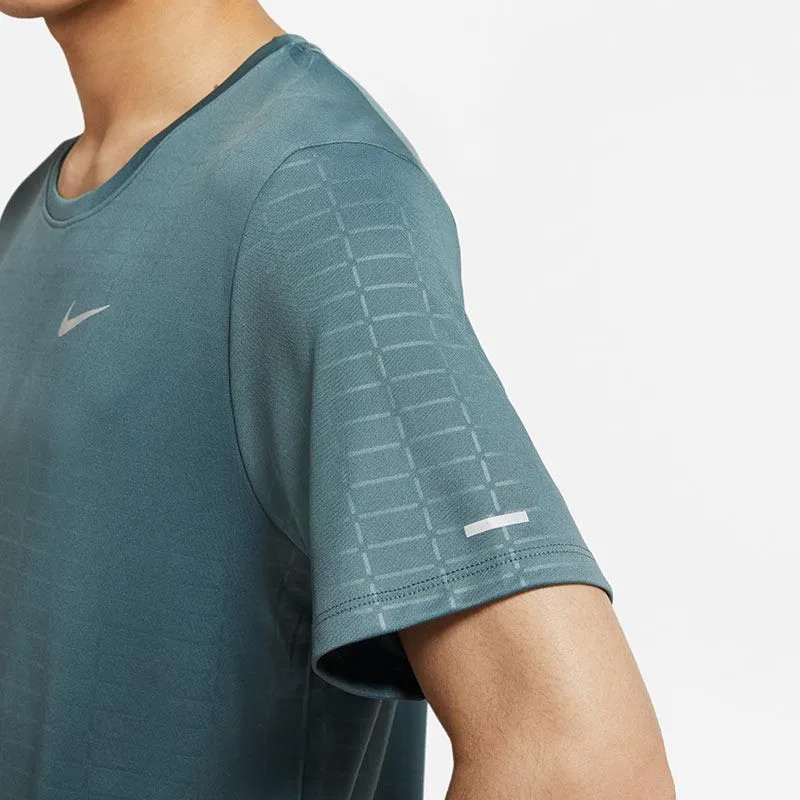 BAJU LARI NIKE Miler Short Sleeve Emboss Tee