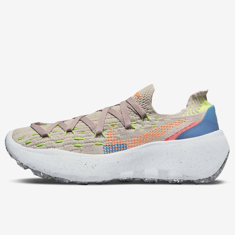 SEPATU SNEAKERS NIKE Wmns SPACE HIPPIE 04