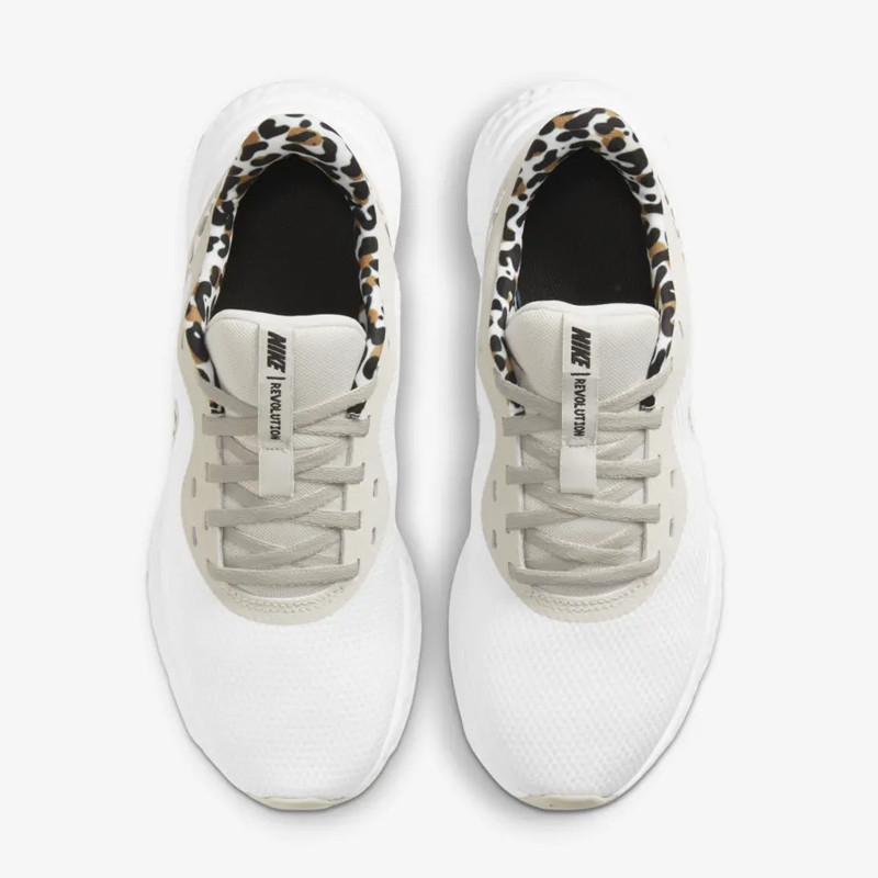 SEPATU LARI NIKE Wmns Revolution 5 PRM