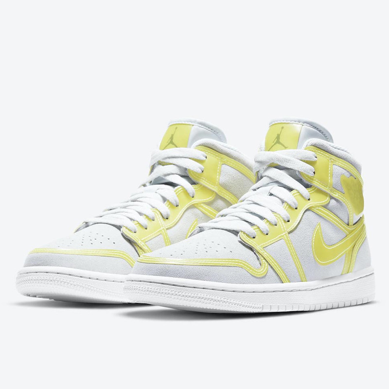 SEPATU BASKET AIR JORDAN Wmns AJ 1 Mid LX