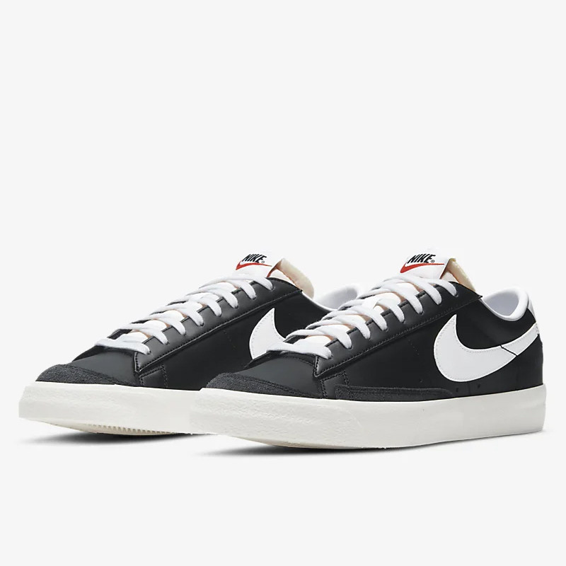 SEPATU SNEAKERS NIKE Blazer Low '77 Vintage