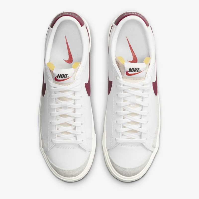 SEPATU SNEAKERS NIKE Blazer Low '77 Vintage