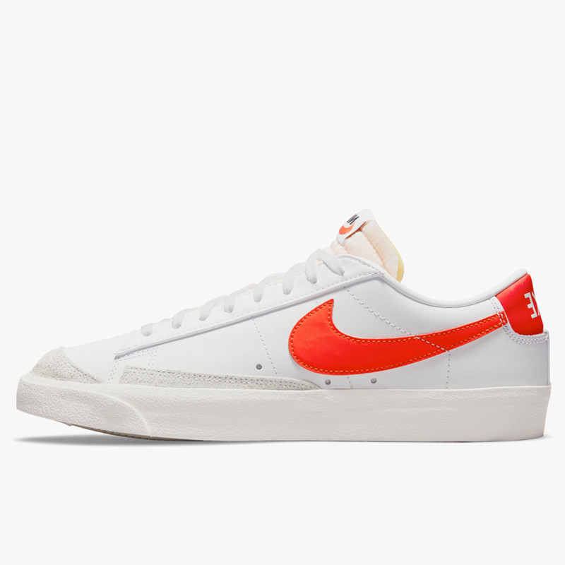 SEPATU SNEAKERS NIKE Blazer Low '77 Vintage