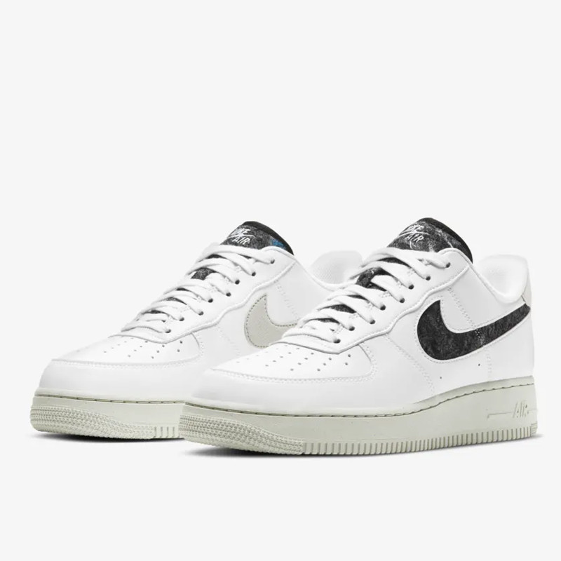 SEPATU SNEAKERS NIKE Wmns Air Force 1 07 SE