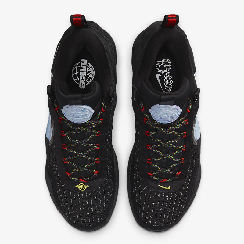 SEPATU BASKET NIKE Cosmic Unity