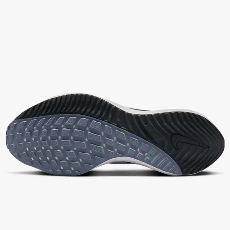 SEPATU LARI NIKE AIR ZOOM VOMERO 16