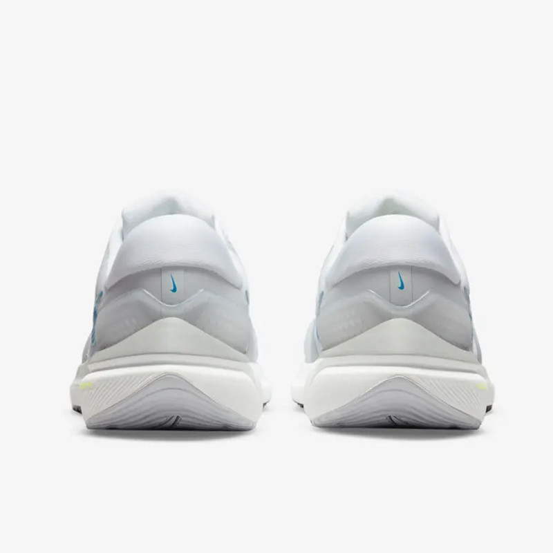 SEPATU LARI NIKE Air Zoom Vomero 16