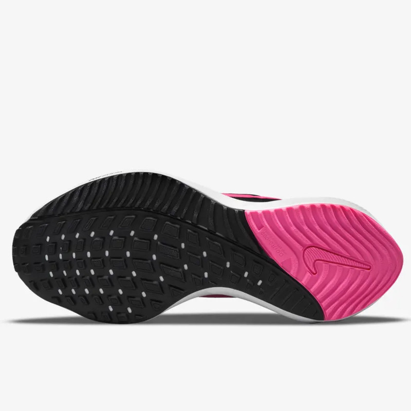 SEPATU LARI NIKE Wmns Air Zoom Vomero 16