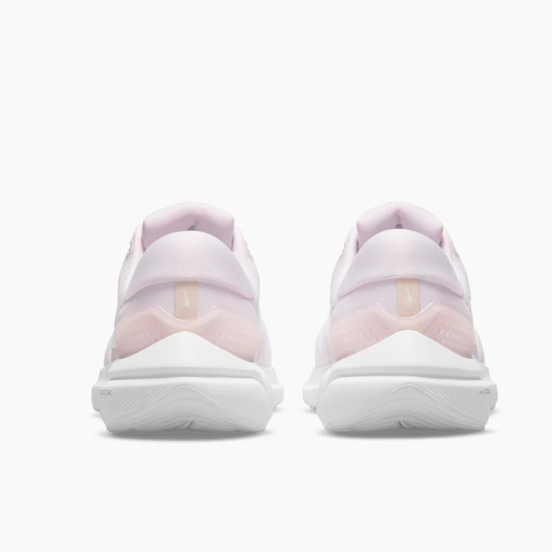 SEPATU LARI NIKE Wmns Air Zoom Vomero 16