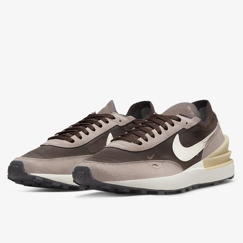 SEPATU SNEAKERS NIKE Waffle One