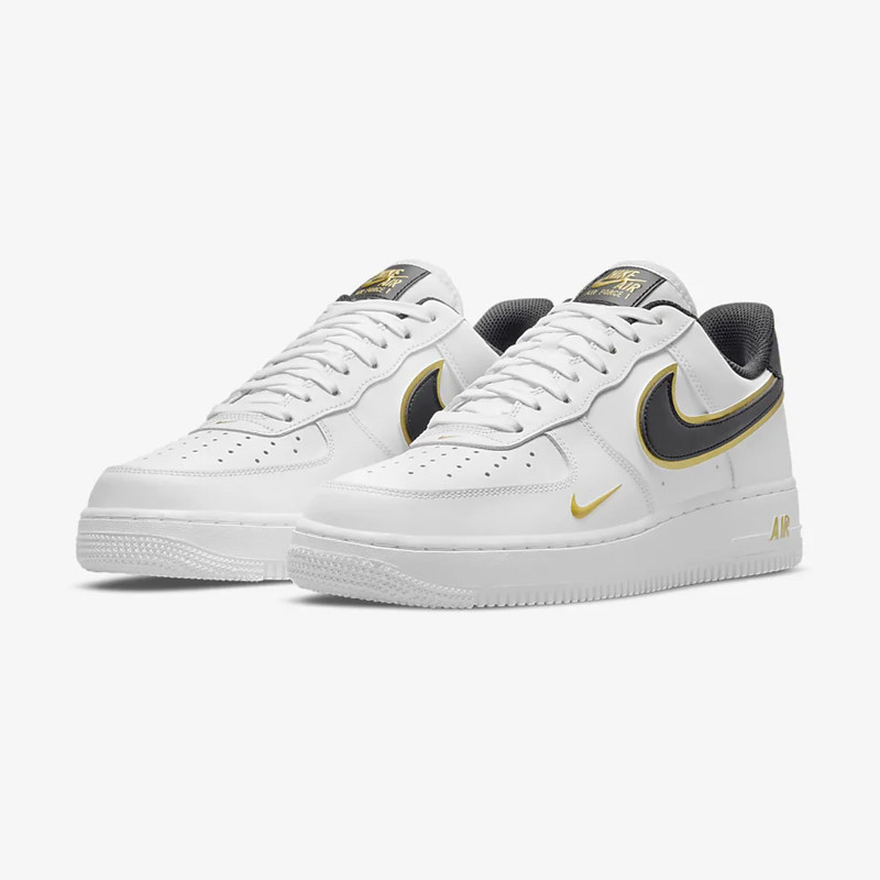 SEPATU SNEAKERS NIKE Air Force 1 '07 LV8