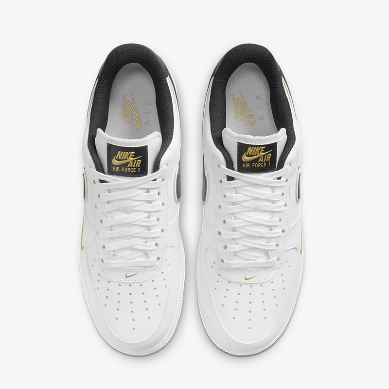 SEPATU SNEAKERS NIKE Air Force 1 '07 LV8