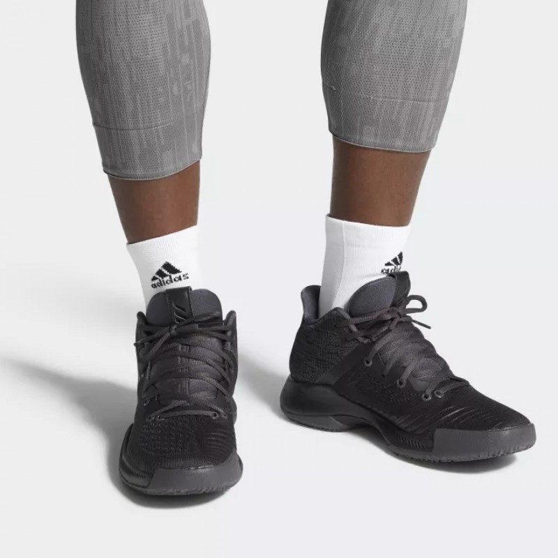 SEPATU BASKET ADIDAS Mad Bounce