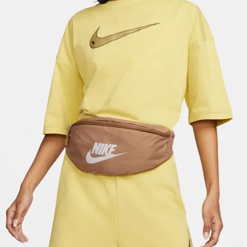 TAS SNEAKERS NIKE Sportswear Heritage Waistpack