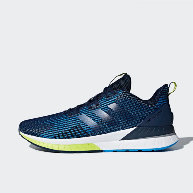 SEPATU LARI ADIDAS Questar TND